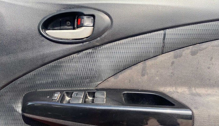 2015 Toyota Etios CROSS 1.4 VD, Diesel, Manual, 81,919 km, Driver Side Door Panels Control