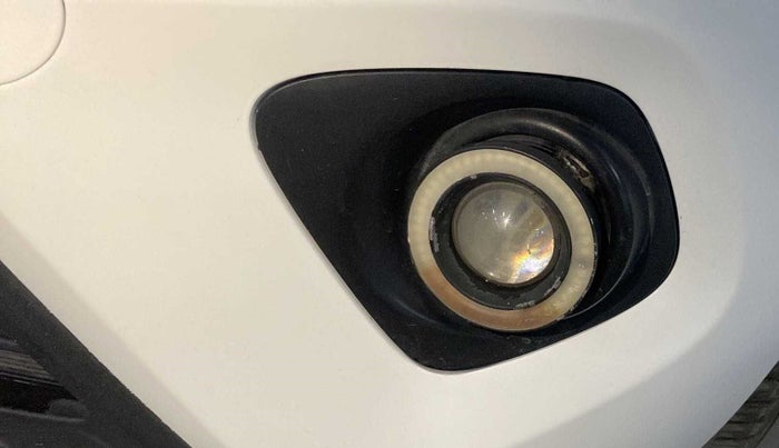 2019 Maruti New Wagon-R VXI 1.2, Petrol, Manual, 74,609 km, Left fog light - Not fixed properly