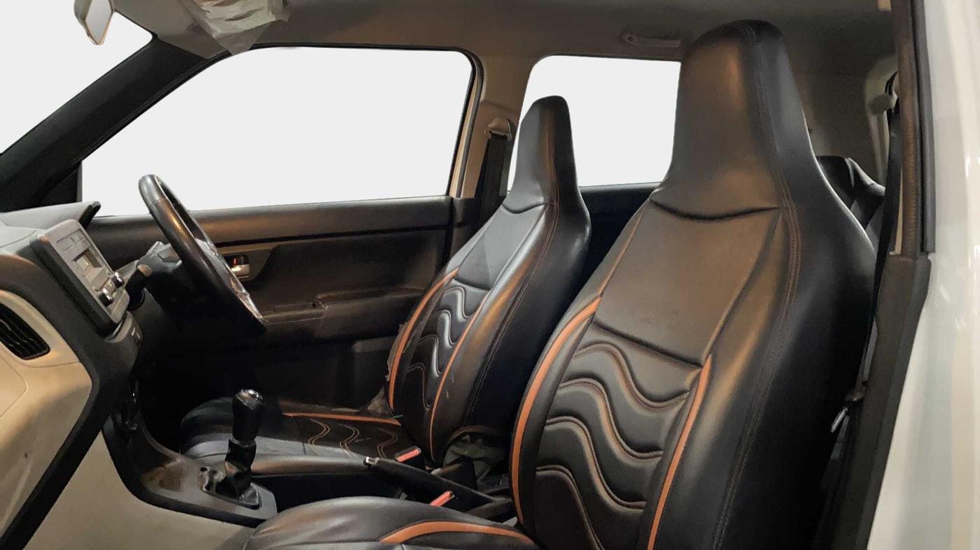 2019 Maruti New Wagon-R VXI 1.2, Petrol, Manual, 74,609 km, Right Side Front Door Cabin