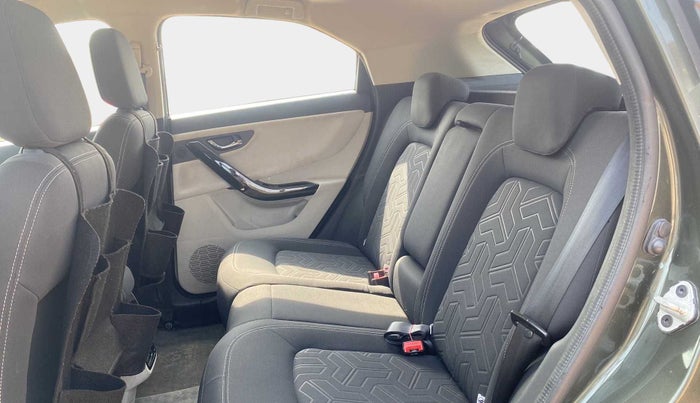 2020 Tata NEXON XZ PLUS (O) PETROL DUAL TONE, Petrol, Manual, 27,058 km, Right Side Rear Door Cabin