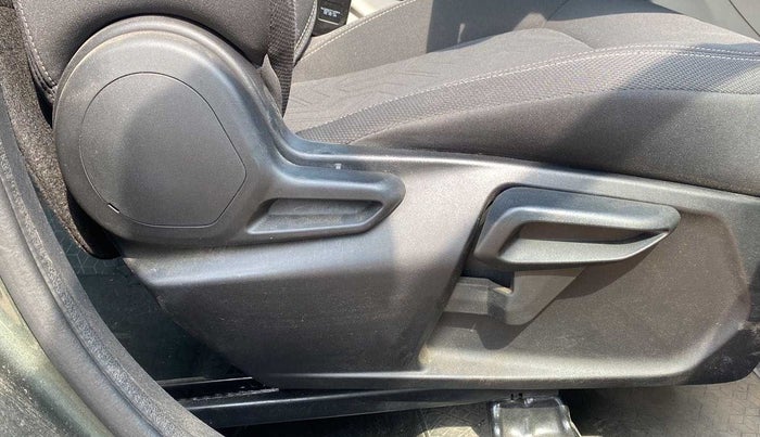 2020 Tata NEXON XZ PLUS (O) PETROL DUAL TONE, Petrol, Manual, 27,058 km, Driver Side Adjustment Panel