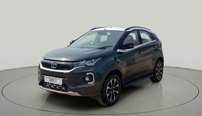 2020 Tata NEXON XZ PLUS (O) PETROL DUAL TONE, Petrol, Manual, 27,058 km, Left Front Diagonal