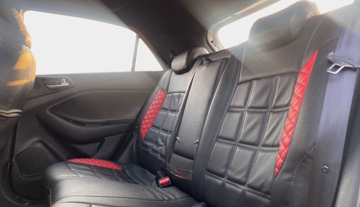 2018 Hyundai i20 Active 1.4 SX, Diesel, Manual, 91,891 km, Right Side Rear Door Cabin