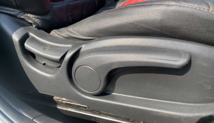 2018 Hyundai i20 Active 1.4 SX, Diesel, Manual, 91,891 km, Driver Side Adjustment Panel