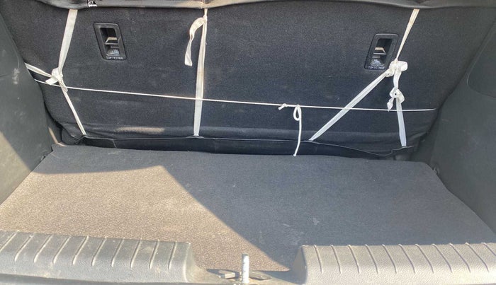 2018 Hyundai i20 Active 1.4 SX, Diesel, Manual, 91,891 km, Boot Inside