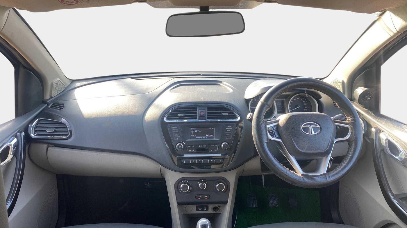 2017 Tata Tiago XZ PETROL, Petrol, Manual, 59,855 km, Dashboard