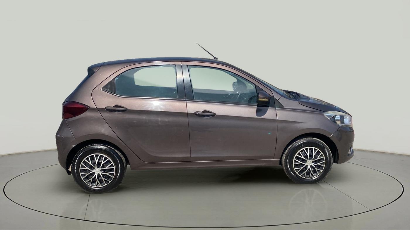 2017 Tata Tiago XZ PETROL, Petrol, Manual, 59,855 km, Right Side View