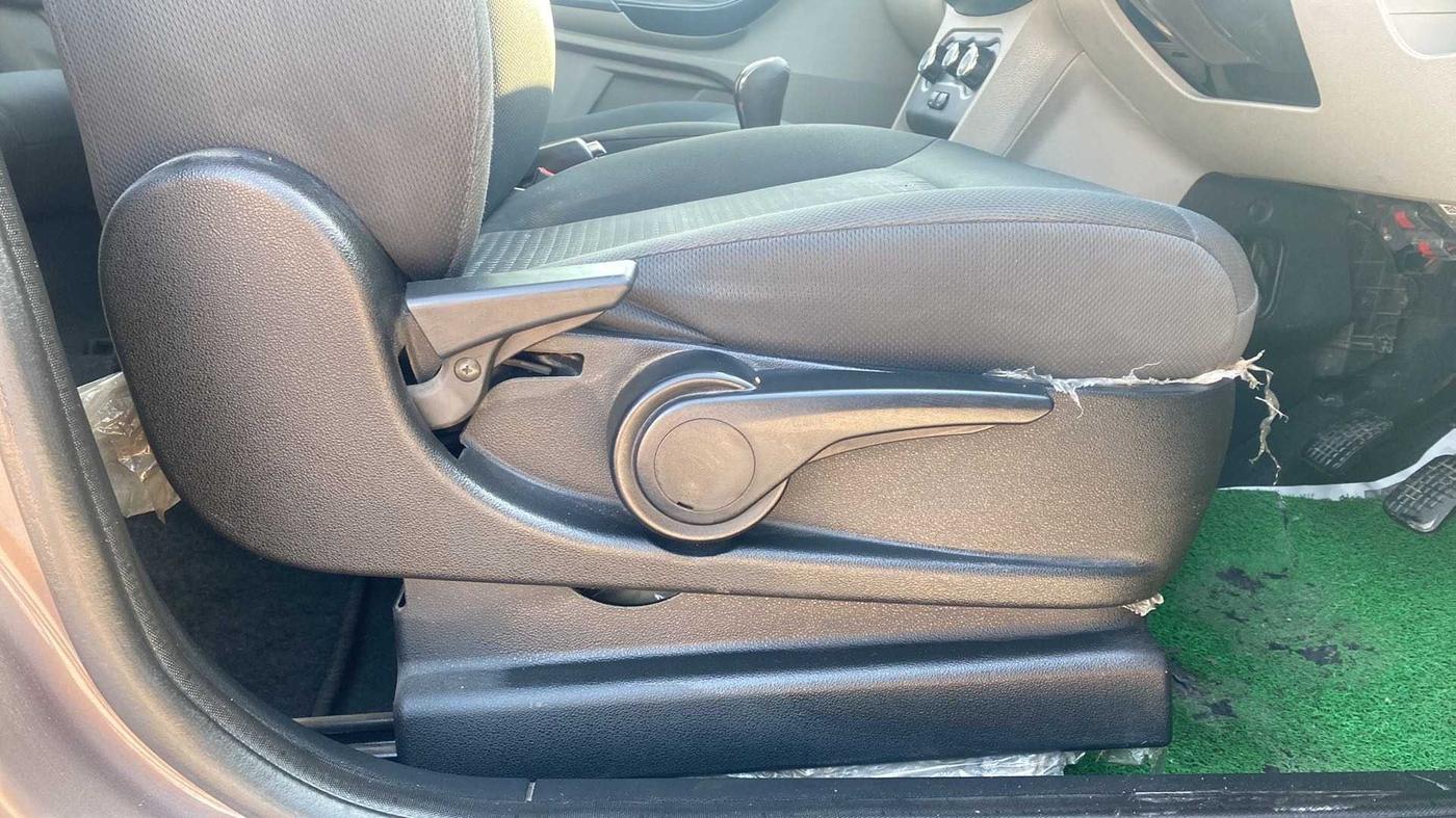2017 Tata Tiago XZ PETROL, Petrol, Manual, 59,855 km, Driver Side Adjustment Panel