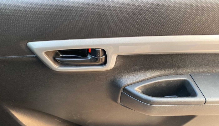 2021 Maruti S PRESSO VXI+, Petrol, Manual, 11,358 km, Driver Side Door Panels Control
