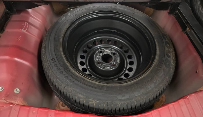 2011 Honda Jazz 1.2L I-VTEC SELECT, CNG, Manual, 97,831 km, Spare Tyre