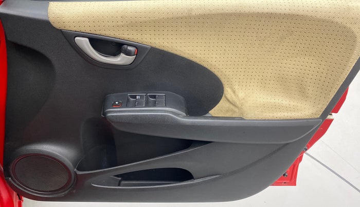 2011 Honda Jazz 1.2L I-VTEC SELECT, CNG, Manual, 97,831 km, Driver Side Door Panels Control