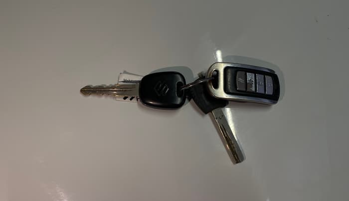 2015 Maruti Wagon R 1.0 LXI CNG, CNG, Manual, 1,22,030 km, Key Close Up