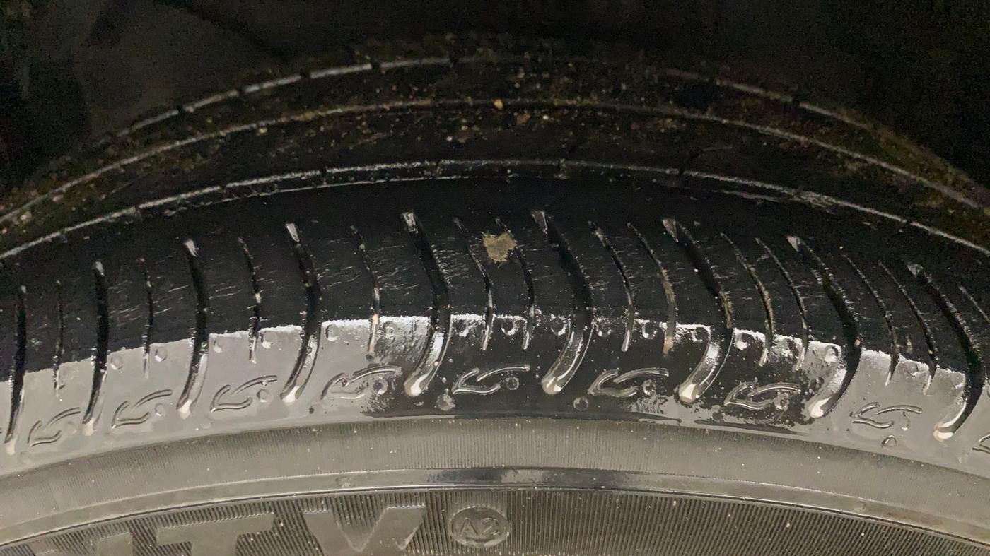 2022 Honda Amaze 1.2L I-VTEC VX CVT, Petrol, Automatic, 40,028 km, Left Front Tyre Tread