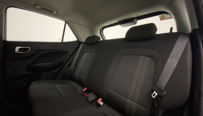 2019 Hyundai VENUE SX PLUS 1.0 TURBO DCT, Petrol, Automatic, 97,504 km, Right Side Rear Door Cabin
