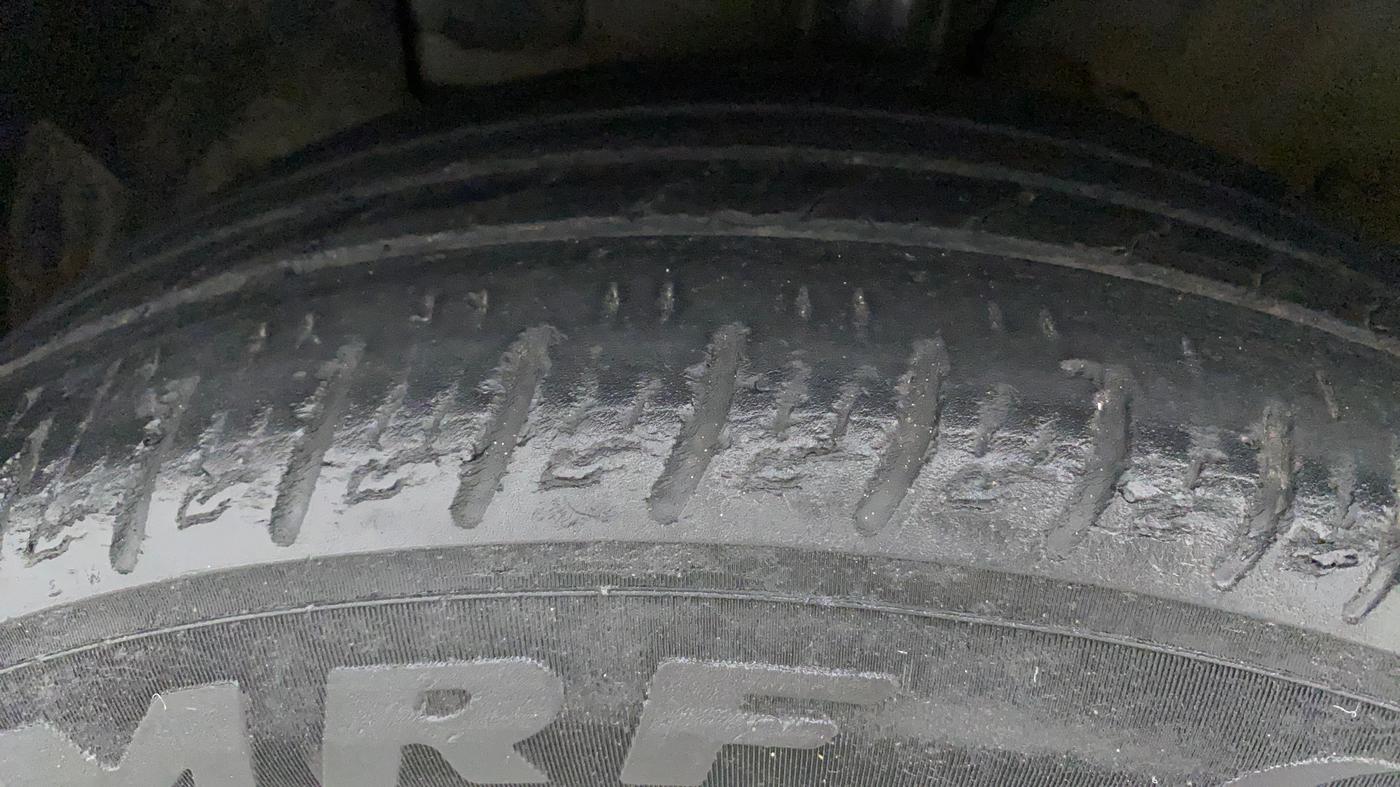 2019 Hyundai VENUE SX PLUS 1.0 TURBO DCT, Petrol, Automatic, 97,504 km, Left Front Tyre Tread