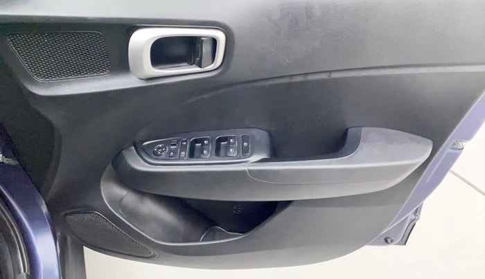 2019 Hyundai VENUE SX PLUS 1.0 TURBO DCT, Petrol, Automatic, 97,504 km, Driver Side Door Panels Control
