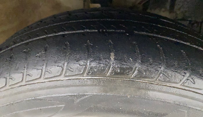 2019 Maruti New Wagon-R VXI 1.2, Petrol, Manual, 73,728 km, Right Front Tyre Tread