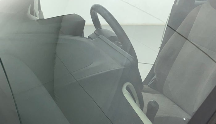 2019 Maruti New Wagon-R VXI 1.2, Petrol, Manual, 73,728 km, Front windshield - Minor spot on windshield