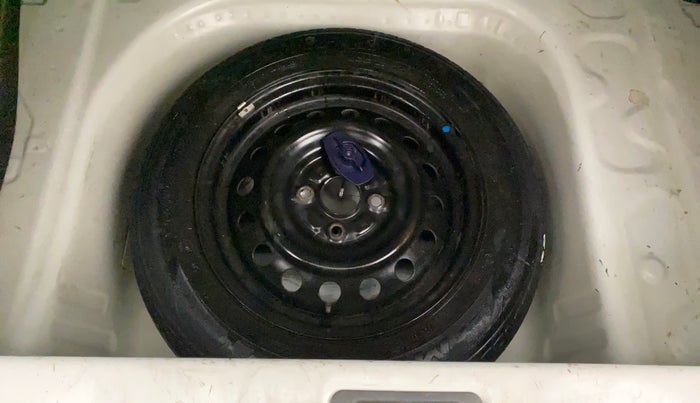 2019 Maruti New Wagon-R VXI 1.2, Petrol, Manual, 73,728 km, Dicky (Boot door) - Jack/Tool not available