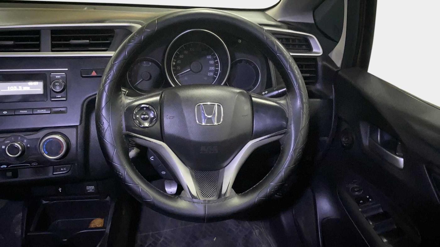 2017 Honda WR-V 1.5L I-DTEC S MT, Diesel, Manual, 1,09,998 km, Steering Wheel Close Up
