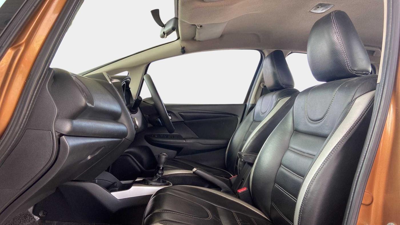 2017 Honda WR-V 1.5L I-DTEC S MT, Diesel, Manual, 1,15,759 km, Right Side Front Door Cabin
