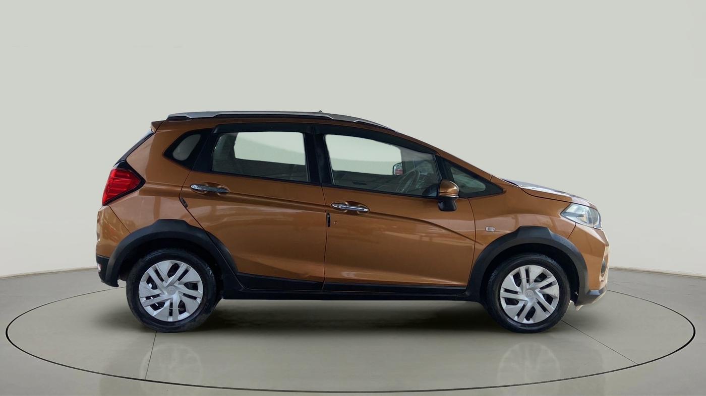 2017 Honda WR-V 1.5L I-DTEC S MT, Diesel, Manual, 1,15,759 km, Right Side View