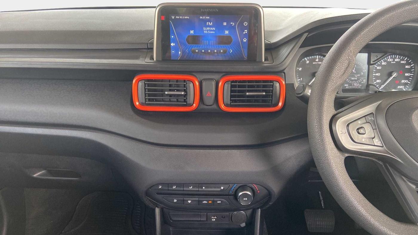 2022 Tata PUNCH ADVENTURE AMT, Petrol, Automatic, 11,890 km, Air Conditioner