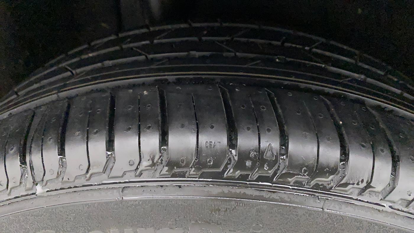 2018 Maruti Baleno ZETA CVT PETROL 1.2, Petrol, Automatic, 30,728 km, Right Rear Tyre Tread
