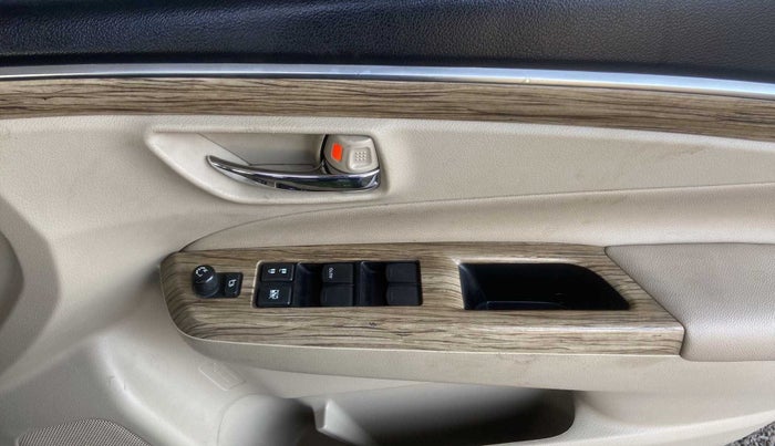 2019 Maruti Ciaz ALPHA DIESEL 1.5, Diesel, Manual, 39,863 km, Driver Side Door Panels Control