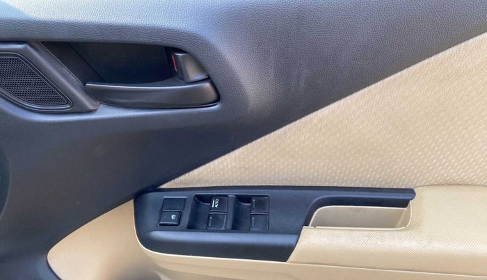 2018 Honda City 1.5L I-VTEC S MT, Petrol, Manual, 50,778 km, Driver Side Door Panels Control