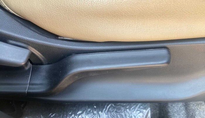 2019 Honda Amaze 1.2L I-VTEC V CVT, Petrol, Automatic, 26,724 km, Driver Side Adjustment Panel