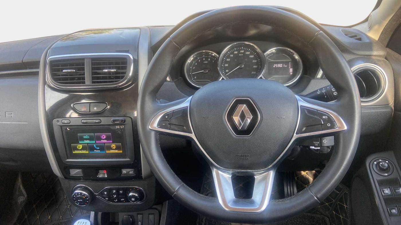 2021 Renault Duster RXZ 1.3 TURBO PETROL MT, Petrol, Manual, 22,588 km, Steering Wheel Close Up