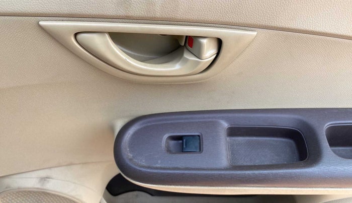 2013 Honda Brio S MT, Petrol, Manual, 86,363 km, Driver Side Door Panels Control