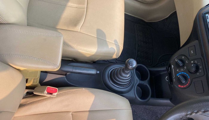 2013 Honda Brio S MT, Petrol, Manual, 86,363 km, Gear Lever