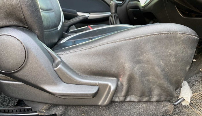 2021 Maruti Baleno DELTA PETROL 1.2, Petrol, Manual, 12,339 km, Driver Side Adjustment Panel