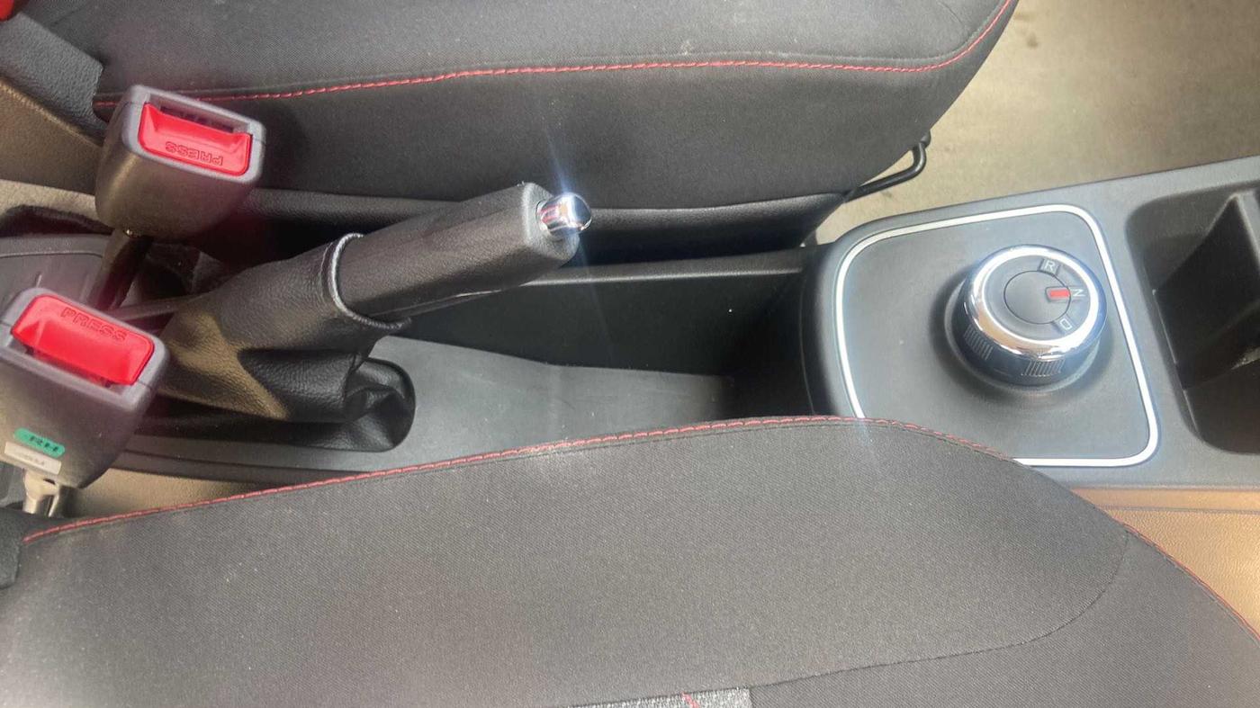2020 Renault Kwid RXT 1.0 AMT, Petrol, Automatic, 12,314 km, Gear Lever
