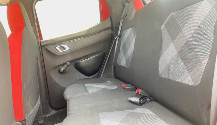 2020 Renault Kwid RXT 1.0 AMT, Petrol, Automatic, 12,314 km, Right Side Rear Door Cabin