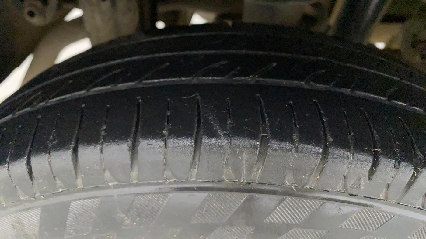 2017 Maruti Alto 800 LXI O, Petrol, Manual, 84,448 km, Right Rear Tyre Tread