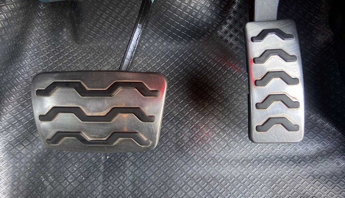 2021 Hyundai NEW I20 N LINE N8 1.0 TURBO GDI DCT DUAL TONE, Petrol, Automatic, 29,333 km, Pedals