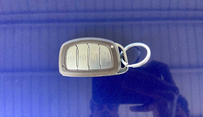 2021 Hyundai NEW I20 N LINE N8 1.0 TURBO GDI DCT DUAL TONE, Petrol, Automatic, 29,333 km, Key Close Up