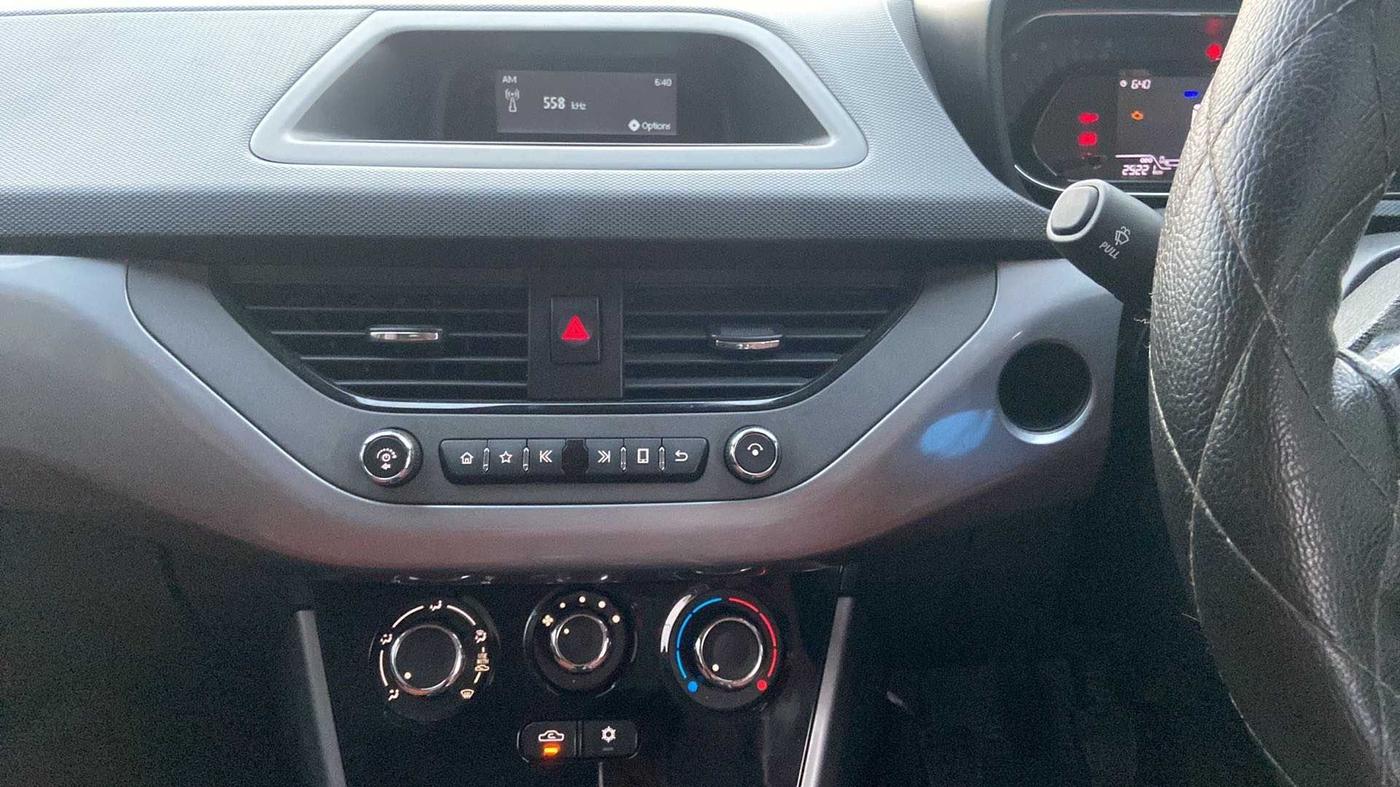 2022 Tata NEXON XM SUNROOF PETROL, Petrol, Manual, 29,241 km, Air Conditioner