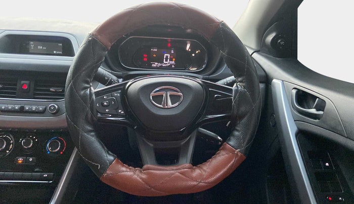 2022 Tata NEXON XM SUNROOF PETROL, Petrol, Manual, 29,241 km, Steering Wheel Close Up