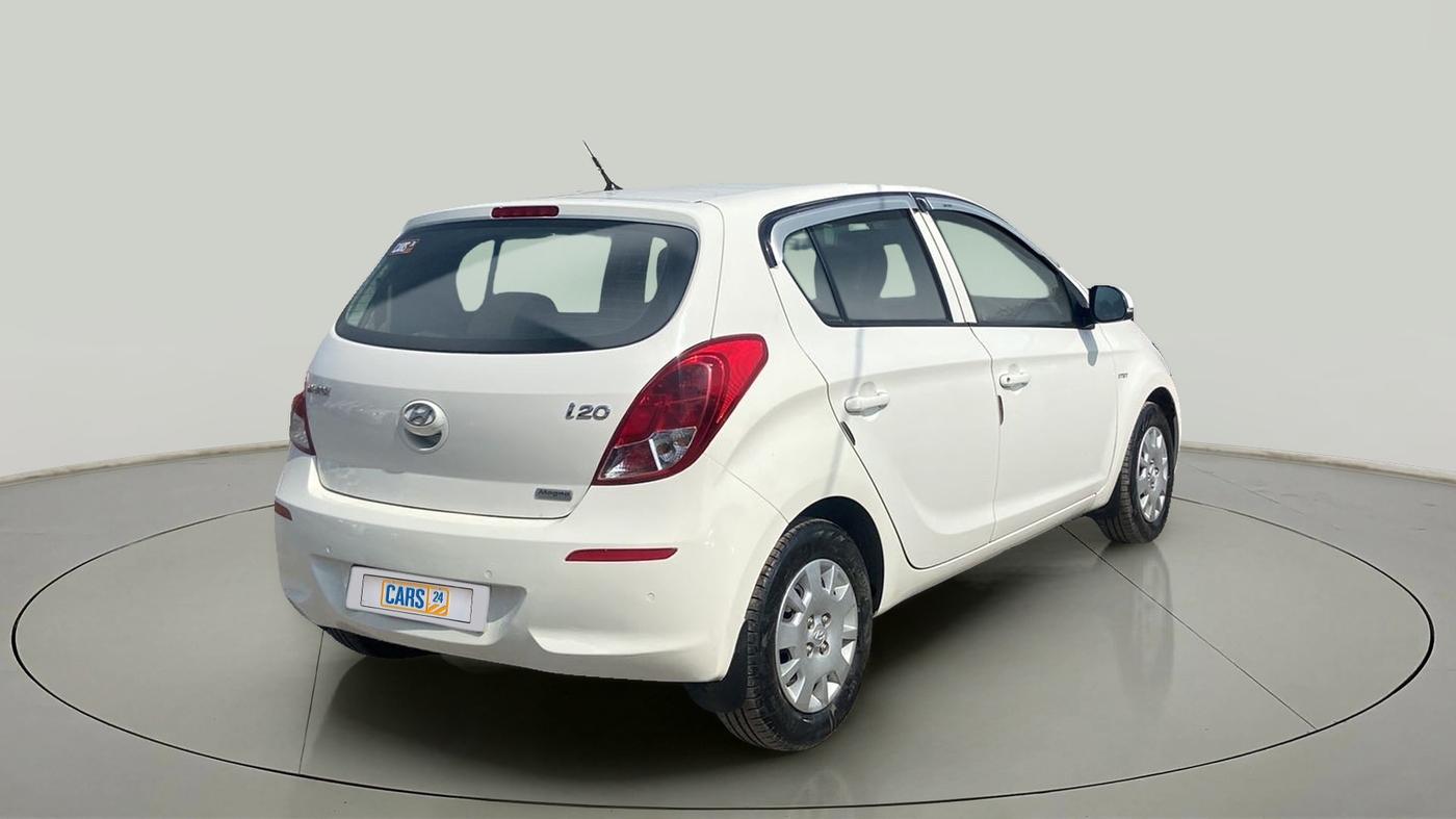 2012 Hyundai i20 MAGNA (O) 1.2, CNG, Manual, 66,217 km, Right Back Diagonal