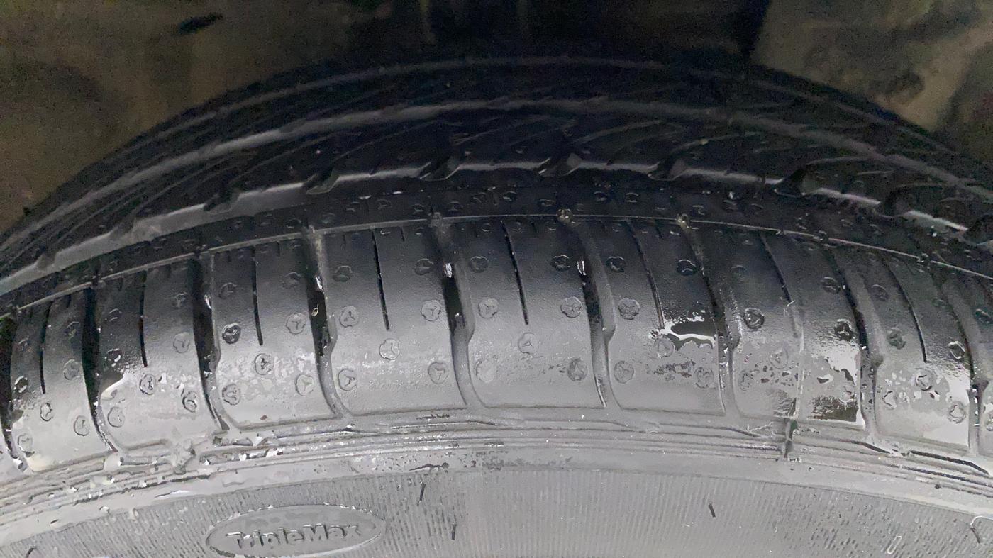 2013 Nissan Micra XV CVT, Petrol, Automatic, 30,432 km, Right Front Tyre Tread