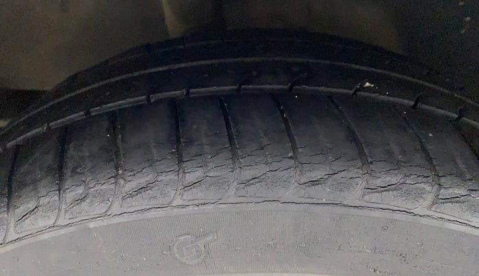 2013 Nissan Micra XV CVT, Petrol, Automatic, 30,432 km, Right Rear Tyre Tread
