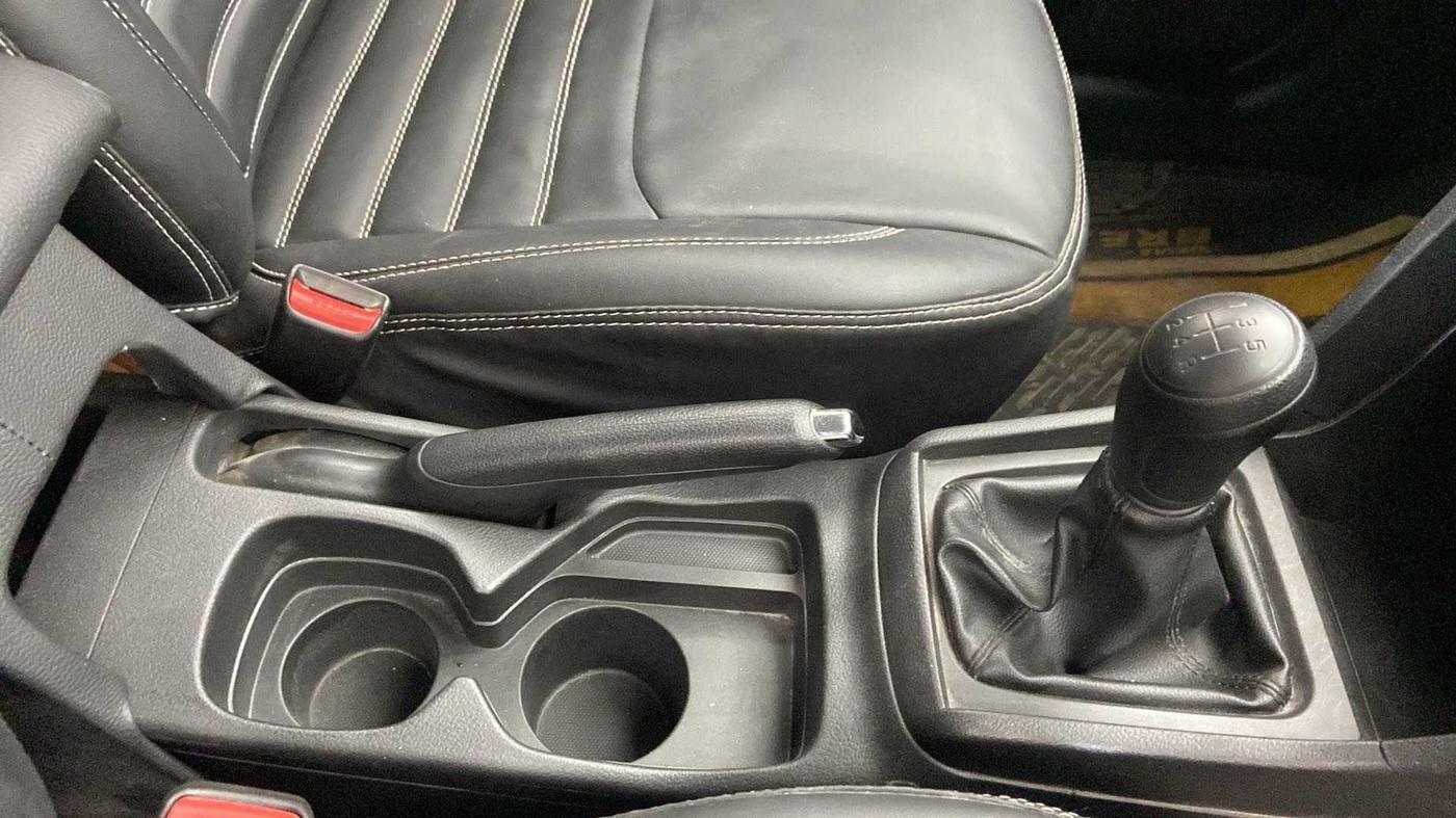 2020 Maruti Vitara Brezza LXI, Petrol, Manual, 28,671 km, Gear Lever