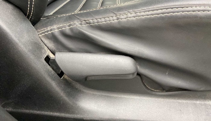 2020 Maruti Vitara Brezza LXI, Petrol, Manual, 28,671 km, Driver Side Adjustment Panel