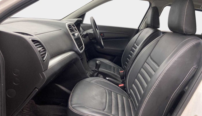 2020 Maruti Vitara Brezza LXI, Petrol, Manual, 28,671 km, Right Side Front Door Cabin