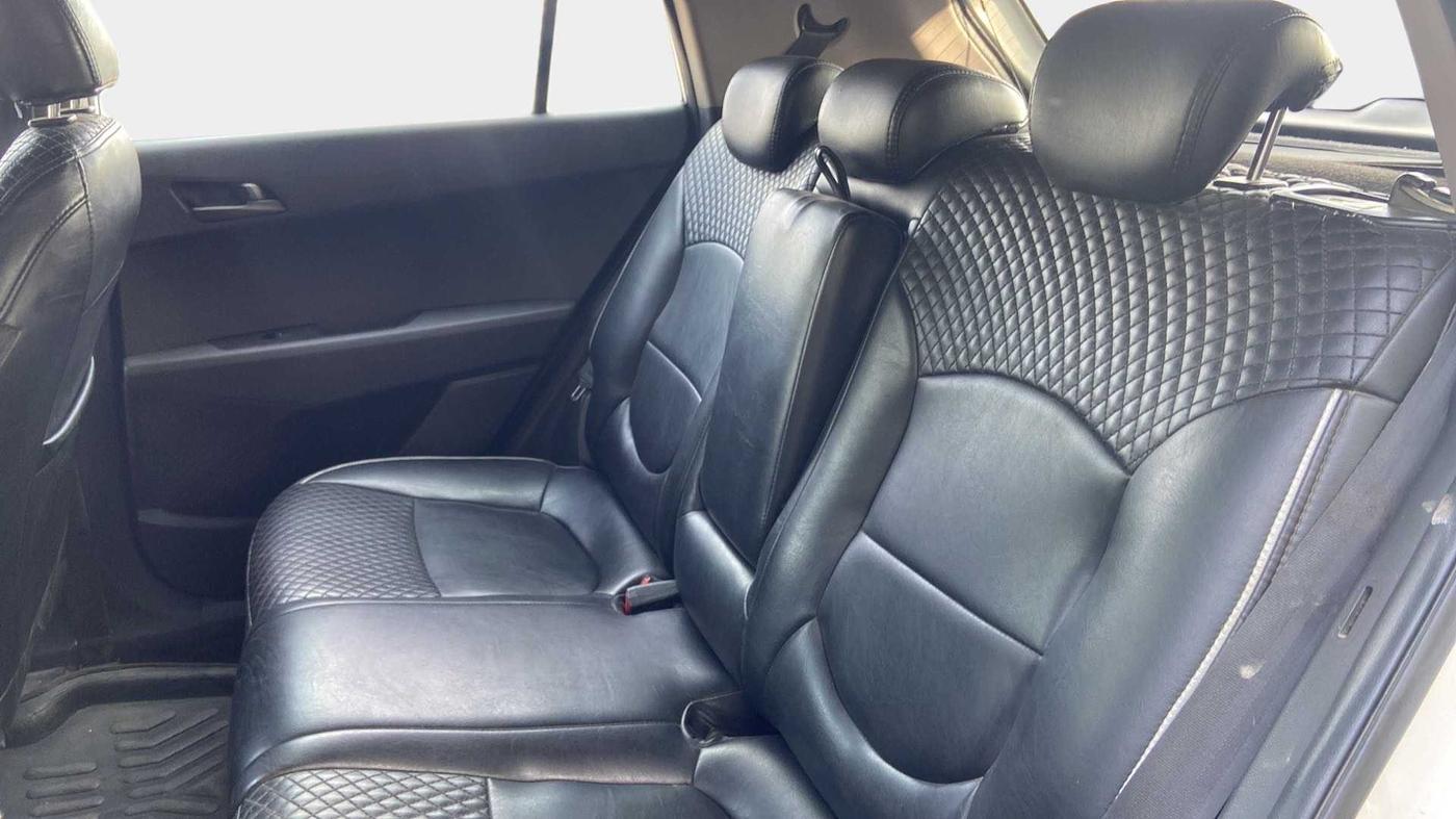 2017 Hyundai Creta SX PLUS AT 1.6 DIESEL, Diesel, Automatic, 94,912 km, Right Side Rear Door Cabin