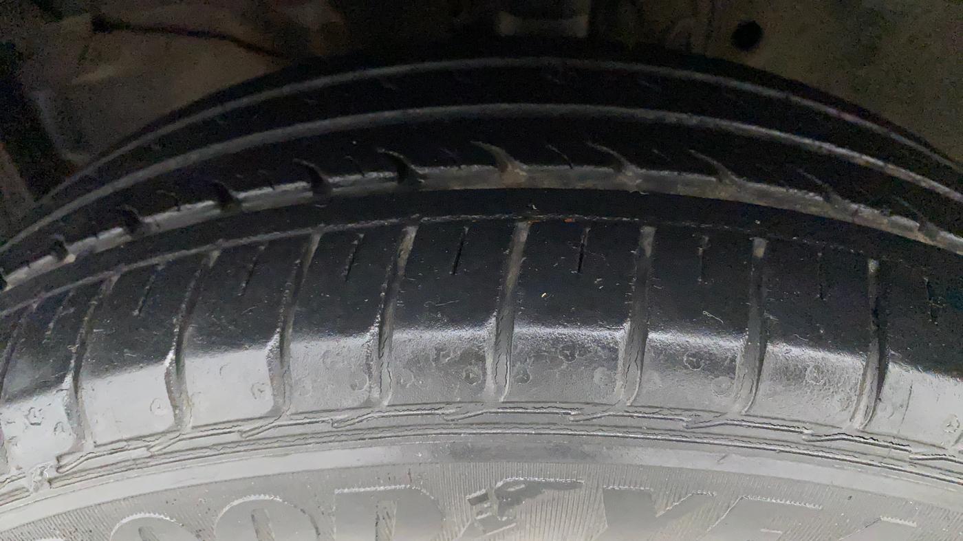 2016 Honda Jazz 1.2L I-VTEC V AT, Petrol, Automatic, 17,257 km, Left Front Tyre Tread